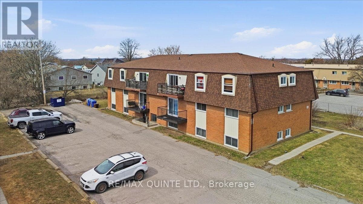 58 ELGIN STREET, Central Lakes — photo 2