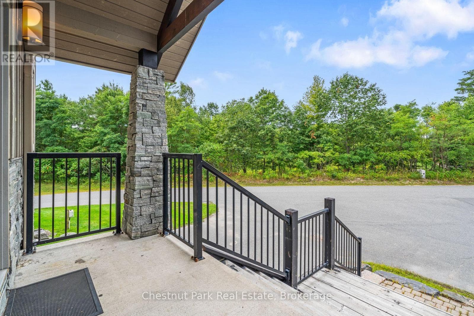 65 ROCKMOUNT CRESCENT, OnePoint — photo 3