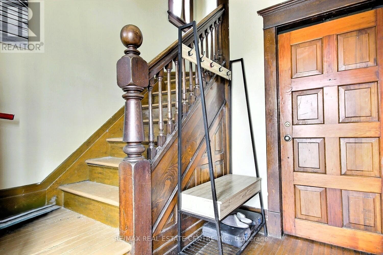 223 WATER STREET NORTH, Toronto — photo 2