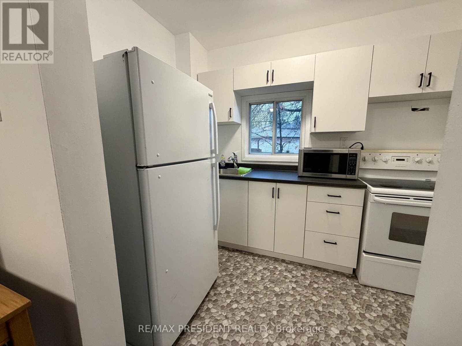 37 BOND STREET SOUTH, Toronto — photo 4