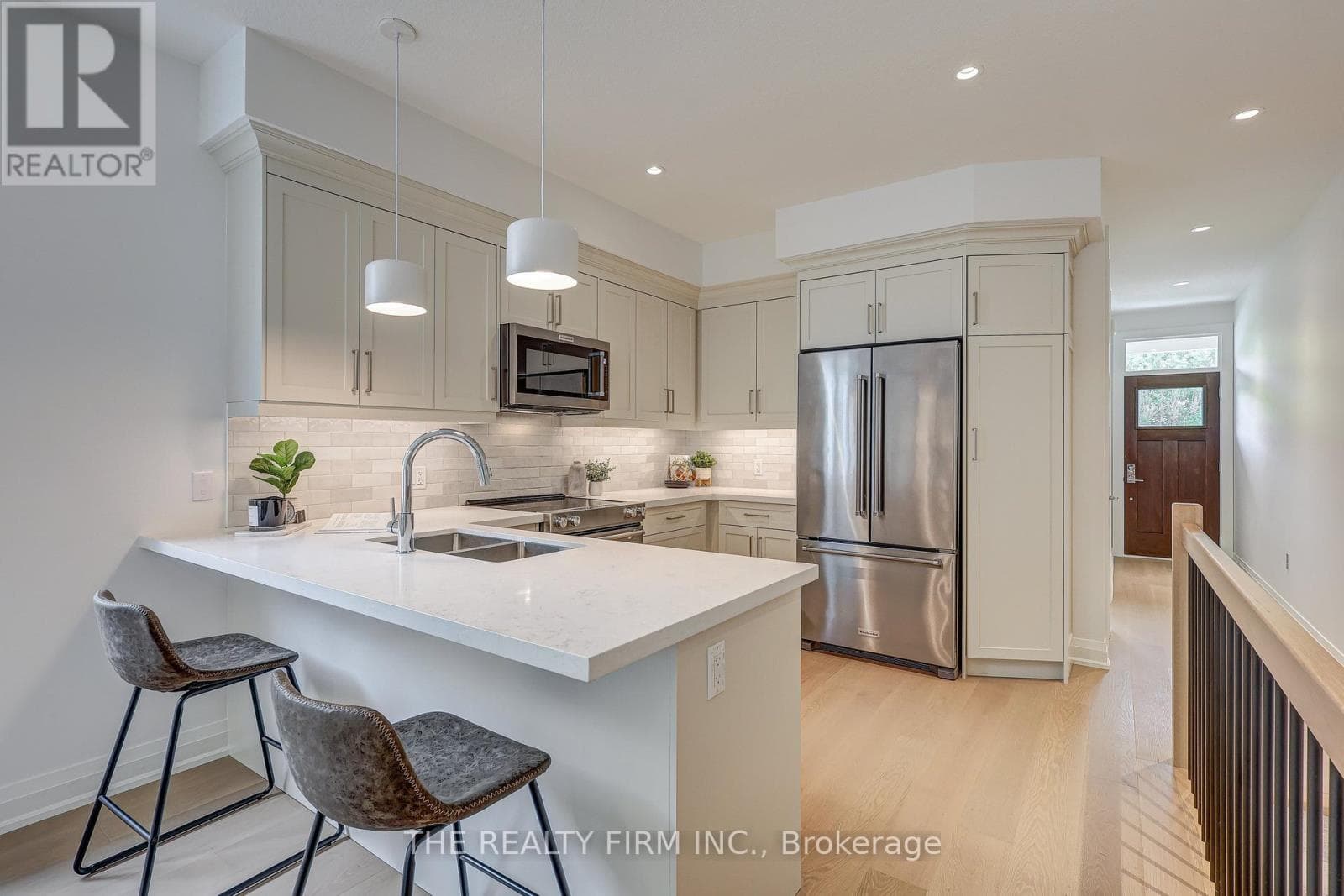 18 - 85 FOREST STREET, London and St. Thomas — photo 4