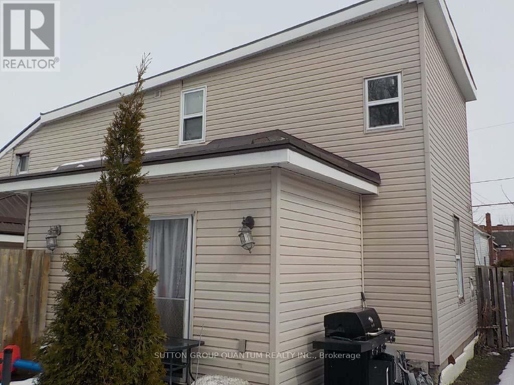 60 & 62 EVERETT STREET, Toronto — photo 3