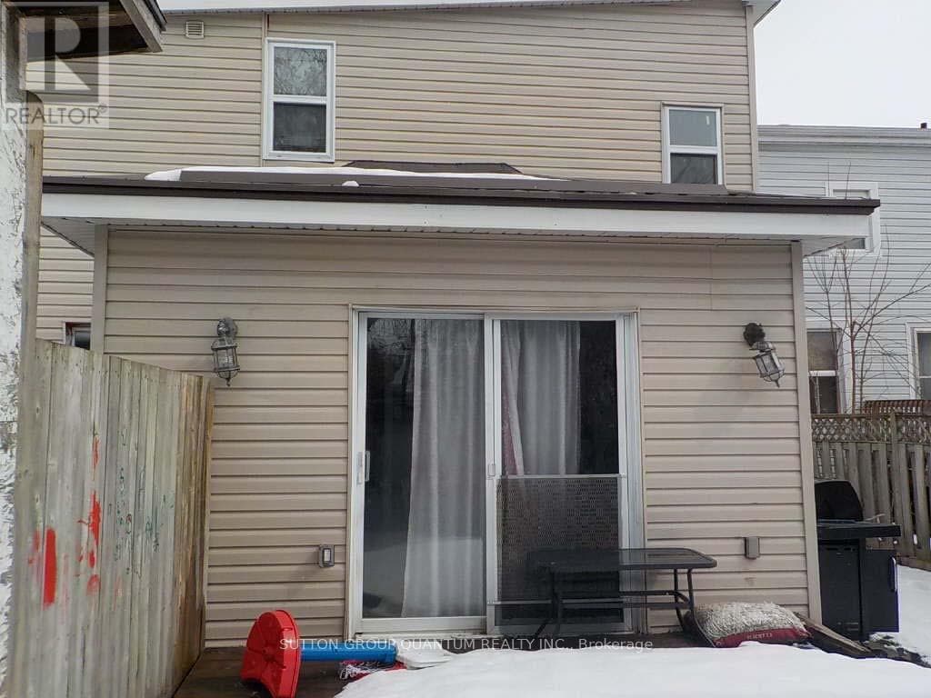 60 & 62 EVERETT STREET, Toronto — photo 4