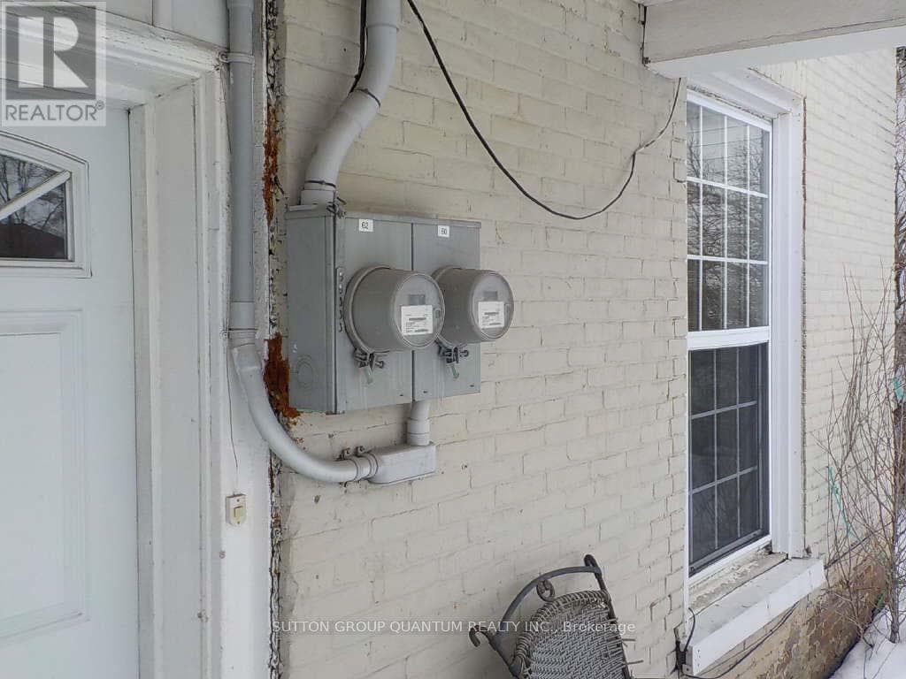60 & 62 EVERETT STREET, Toronto — photo 5