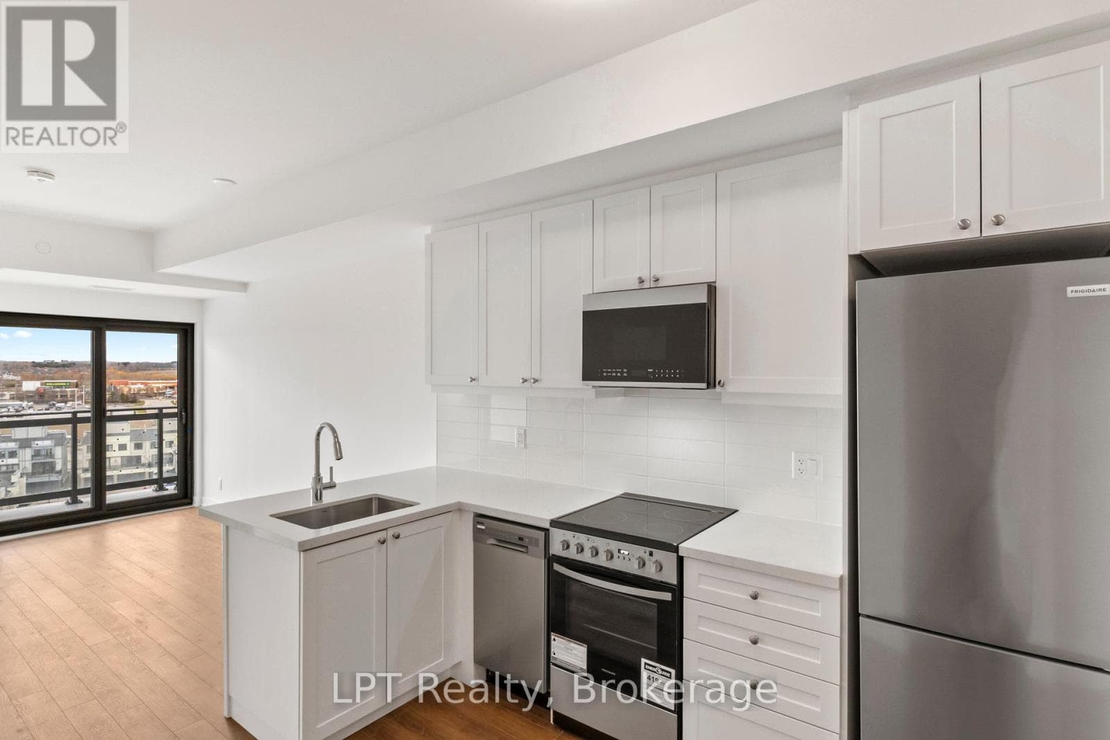 917 - 51 CLARINGTON BOULEVARD, Central Lakes — photo 5