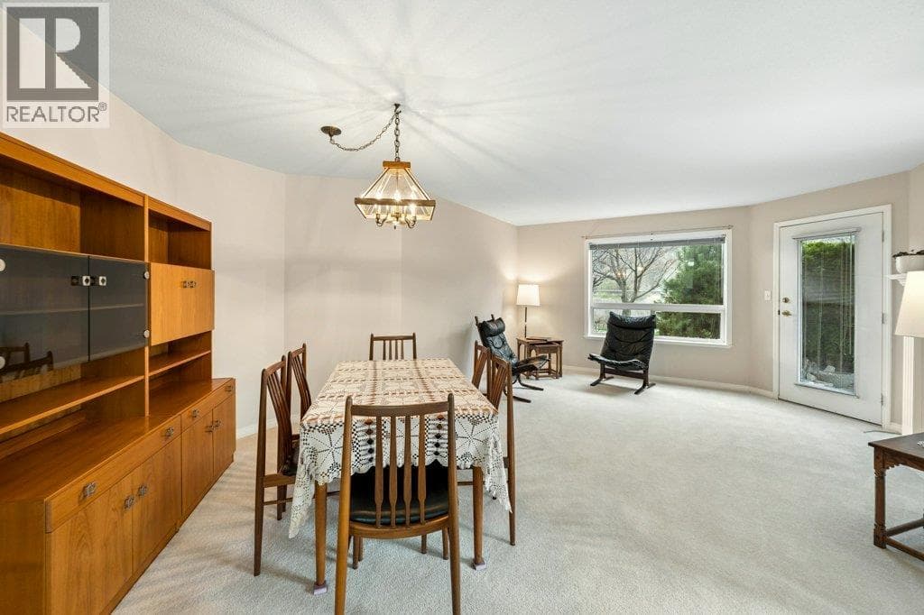 6514 Meadows Drive Unit# 4, Interior REALTORS® — photo 2