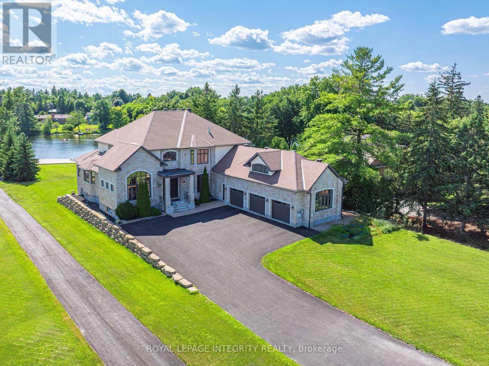 1180 RIVER ROAD in MANOTICK