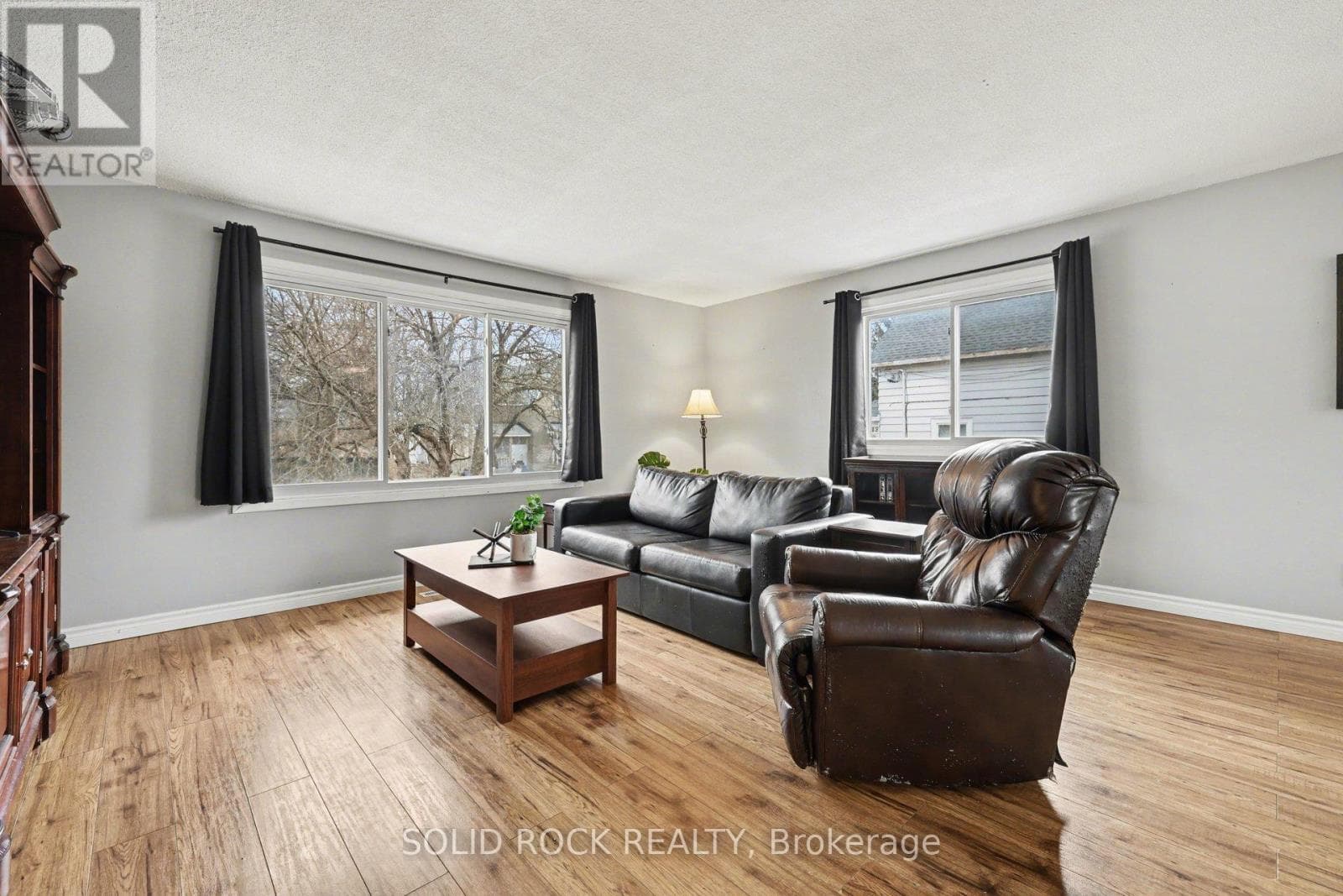 7 LEEDS STREET, Ottawa — photo 4