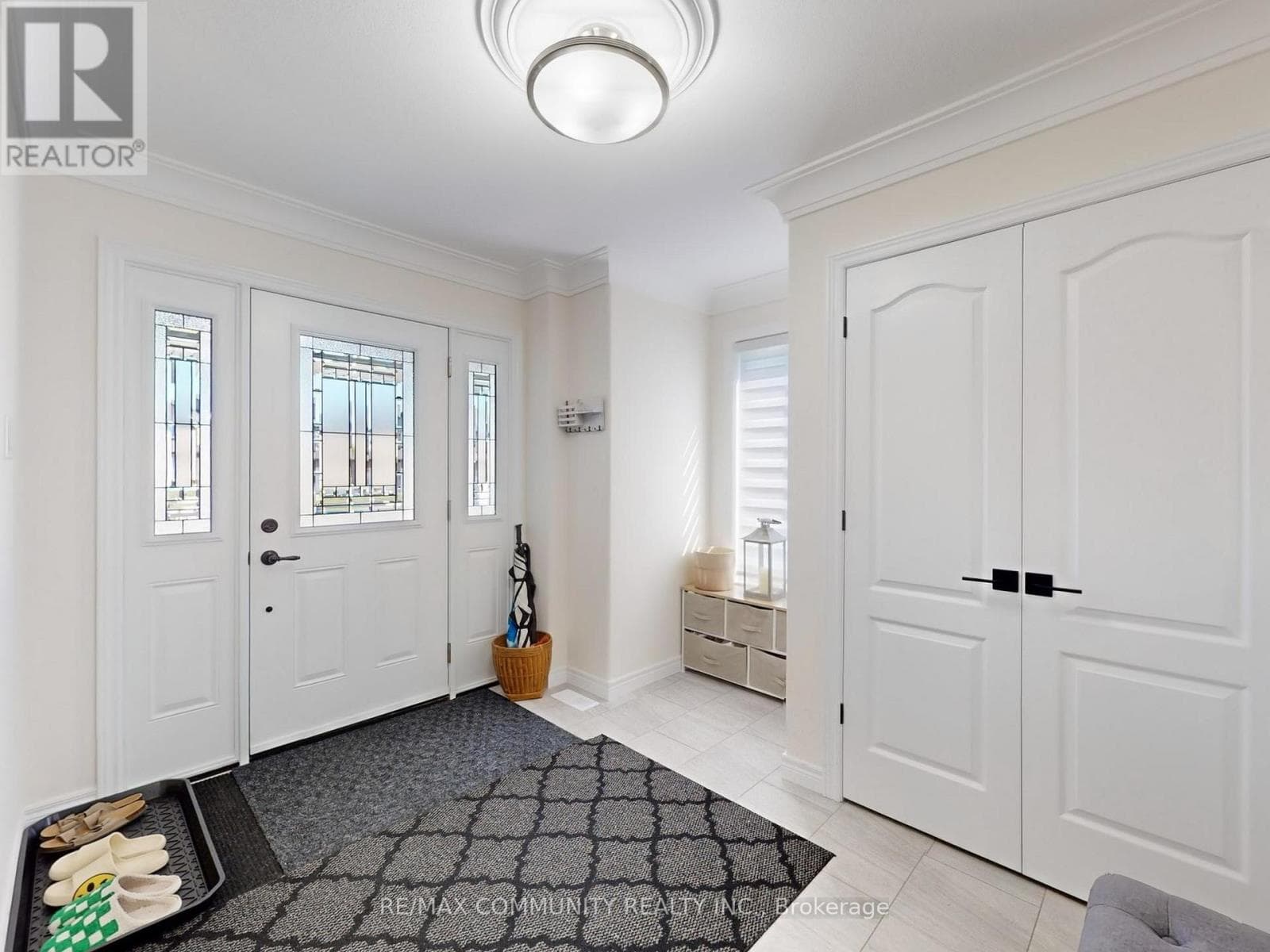 90 KEELER COURT, Toronto — photo 3