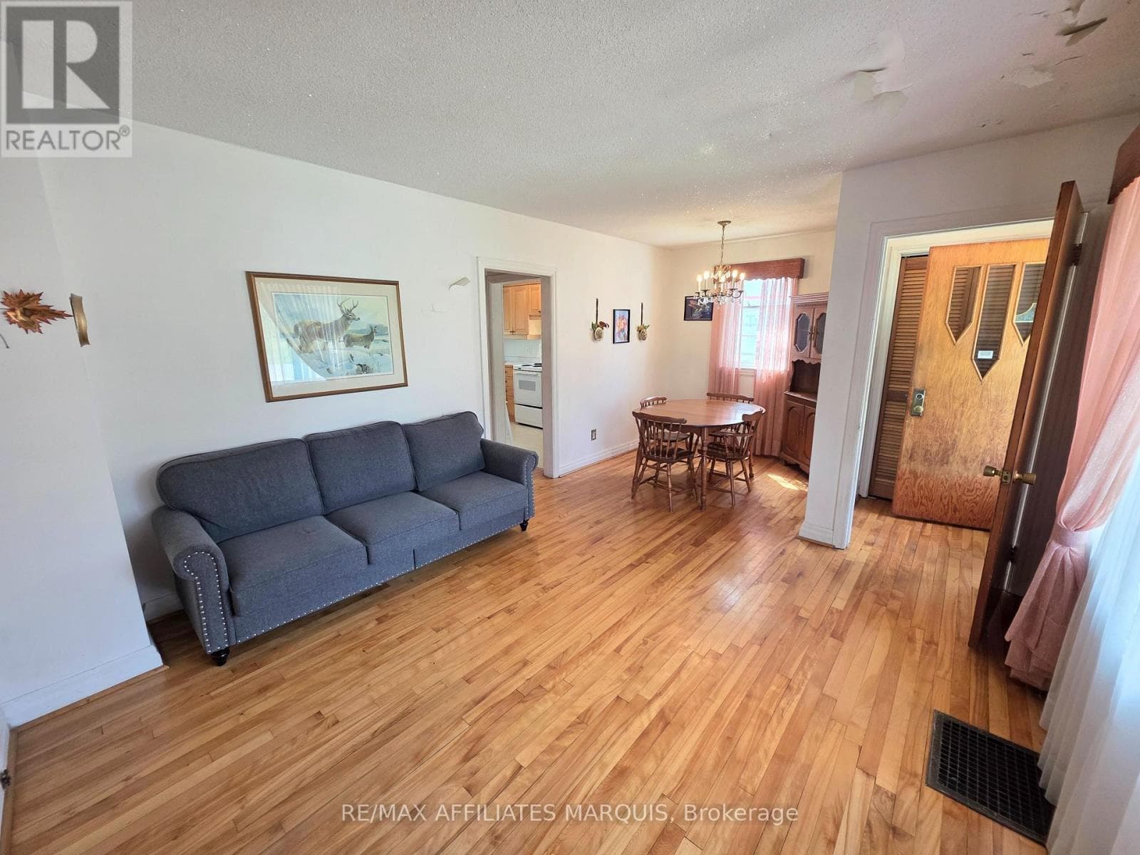 41 ELGIN STREET WEST, Ottawa — photo 3