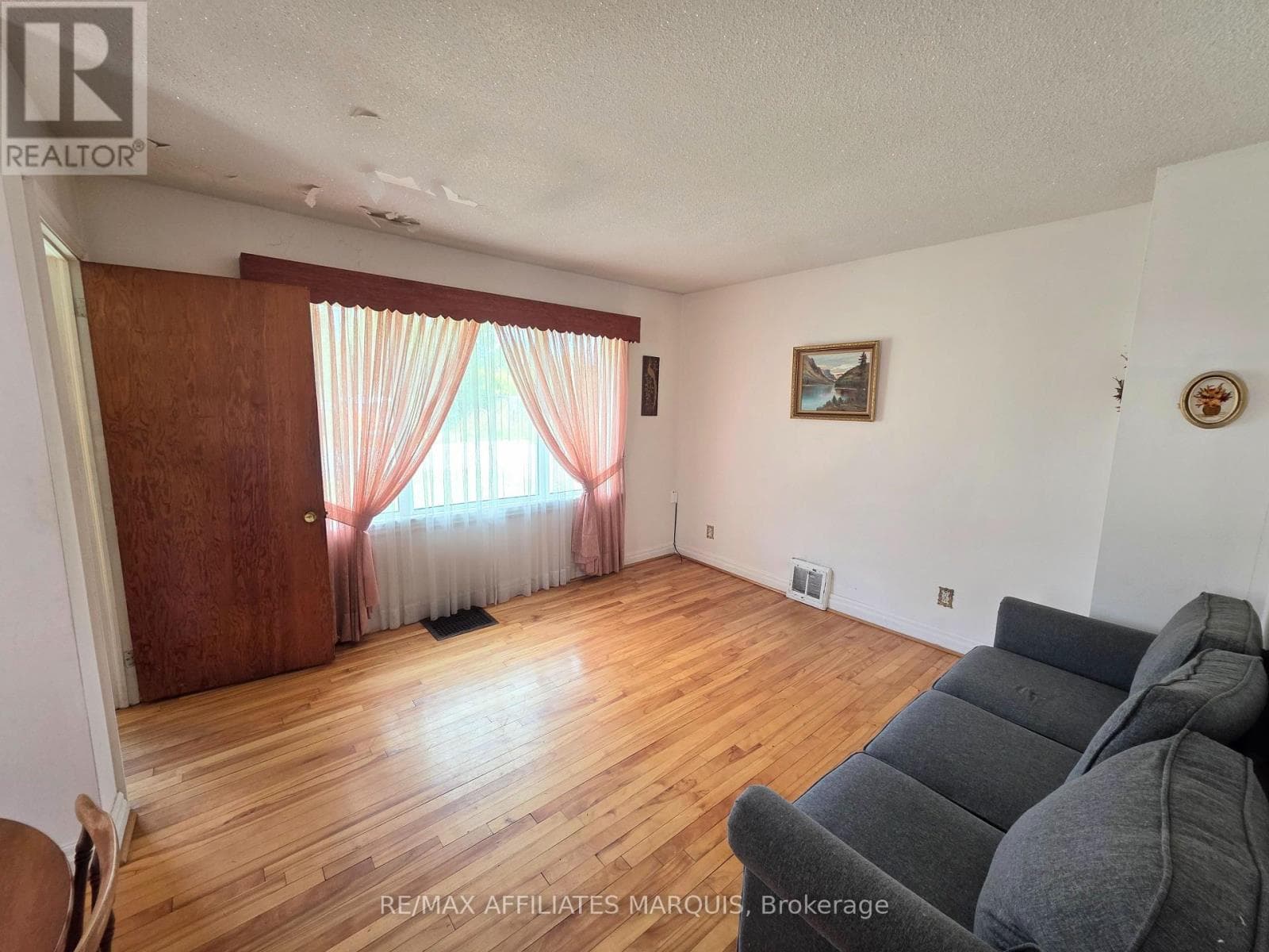 41 ELGIN STREET WEST, Ottawa — photo 4