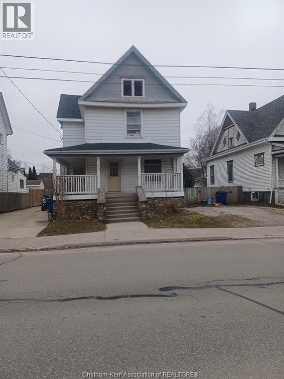 278 Queen STREET South West, Chatham Kent — photo 2