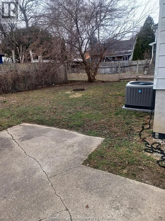 278 Queen STREET South West, Chatham Kent — photo 4
