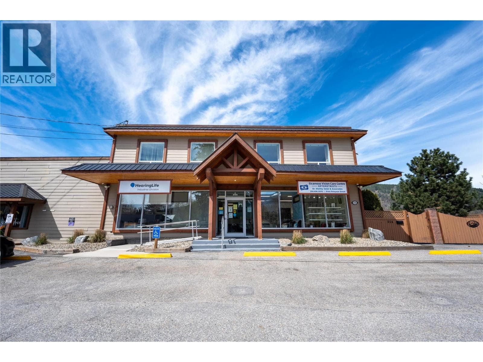314 FINLAYSON STREET, Interior REALTORS® — photo 2