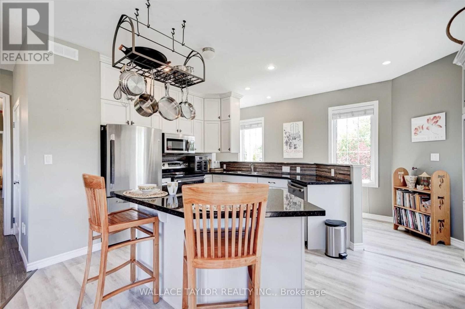524 HOOVER ROAD, Toronto — photo 4