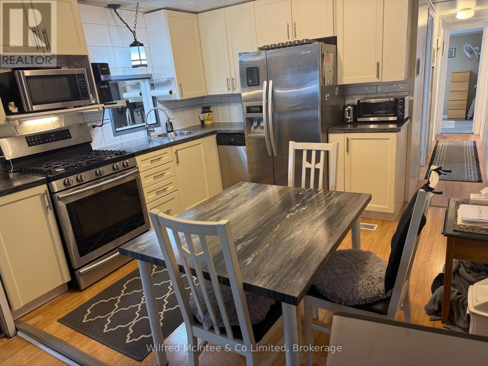23 BLUEJAY COURT, OnePoint — photo 4