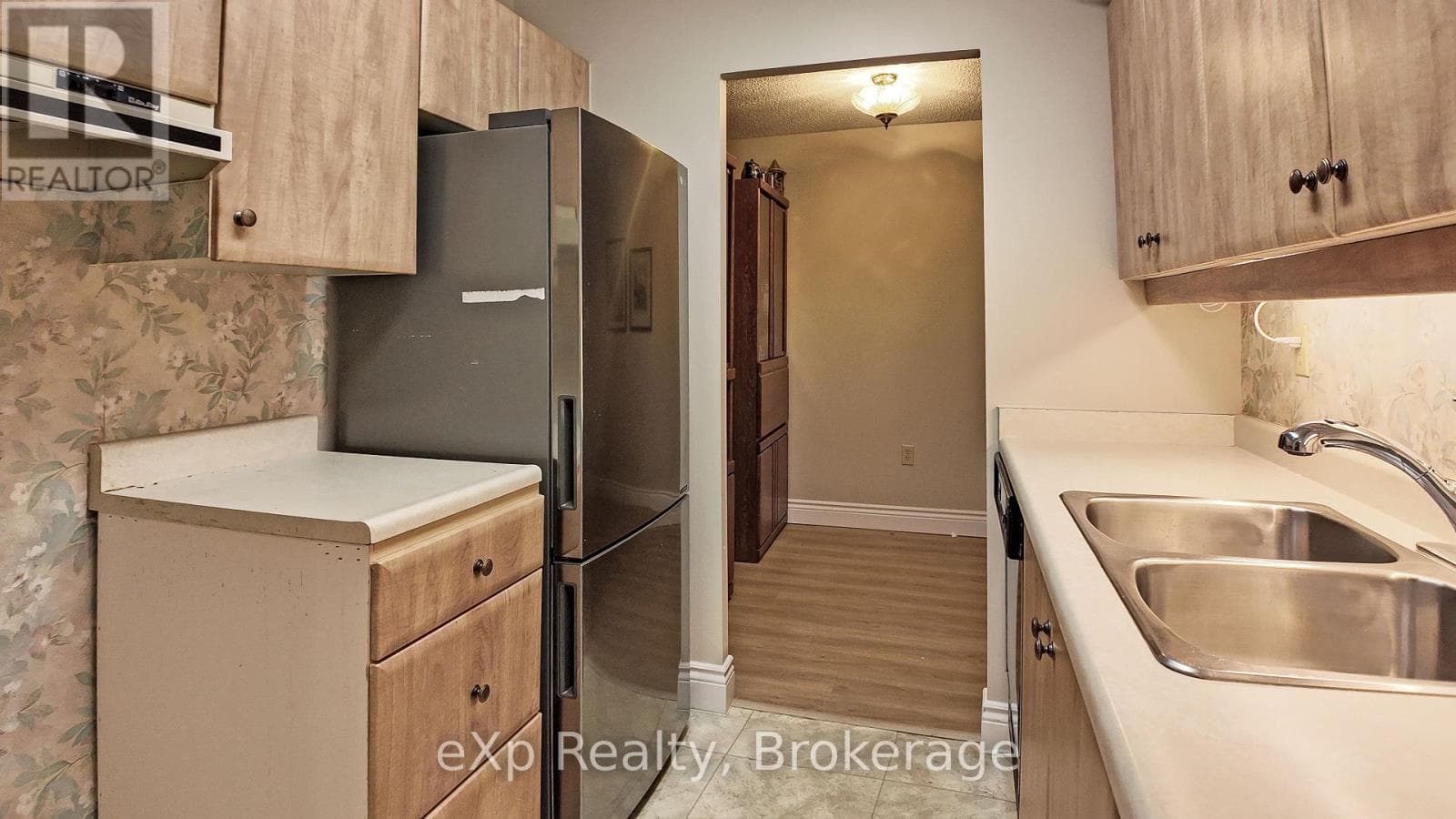 402 - 5 VALLEYSIDE DRIVE, OnePoint — photo 3