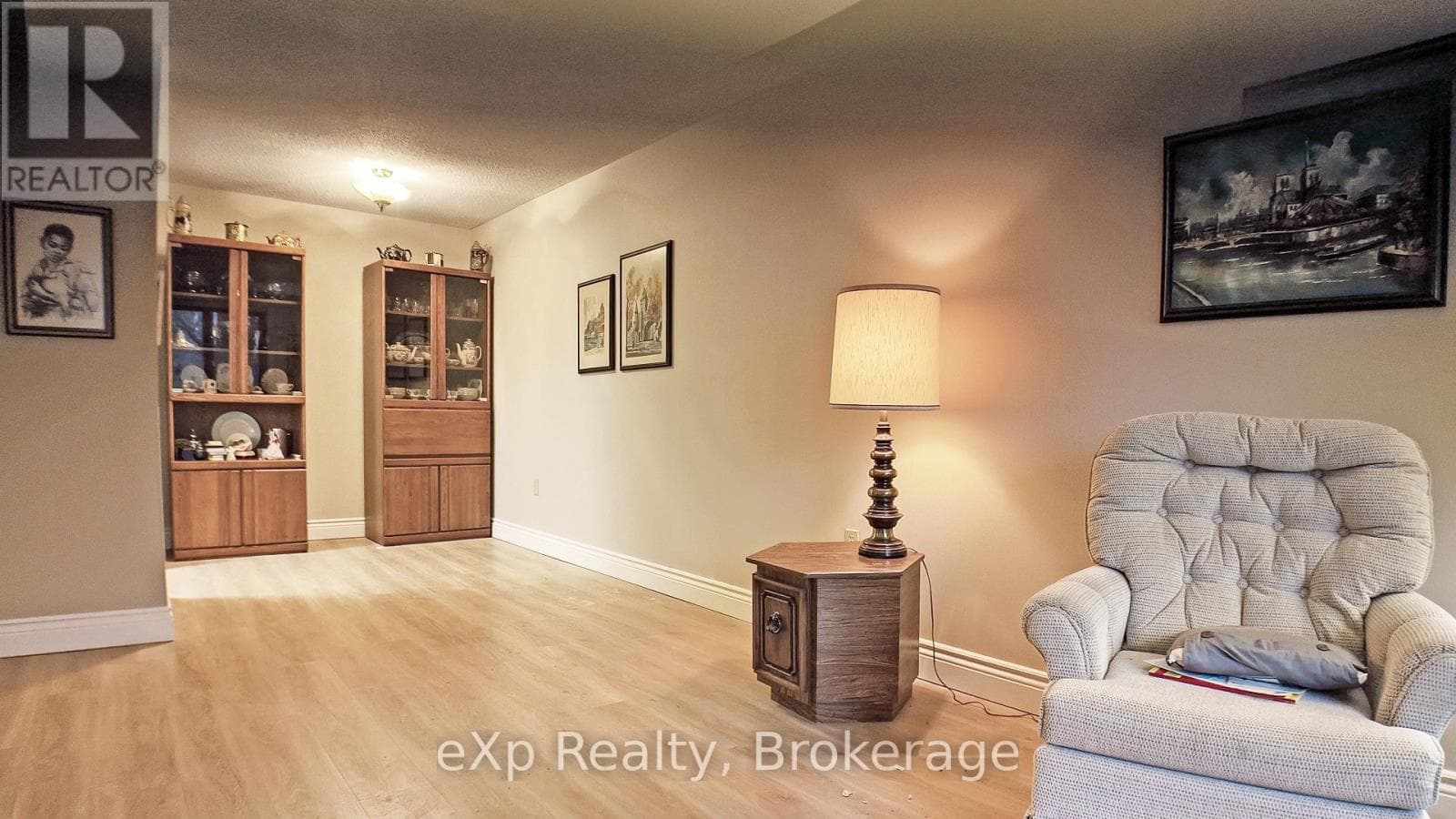 402 - 5 VALLEYSIDE DRIVE, OnePoint — photo 5