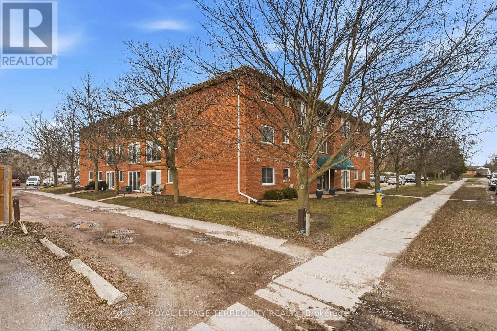 307 - 136 WARE STREET N, Toronto — photo 3