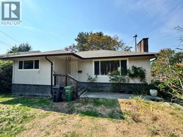 4635 FERNWOOD AVE in 