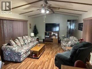 5280 69 Avenue NE, Interior REALTORS® — photo 2