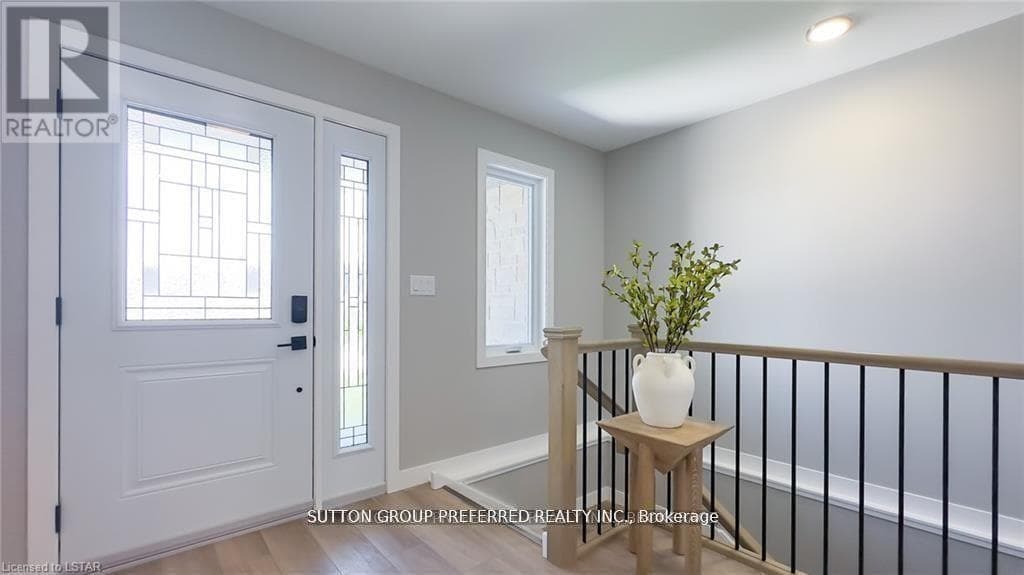 230 BEECH STREET, London and St. Thomas — photo 4