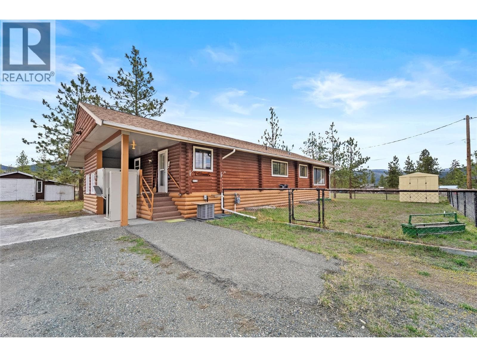 2536 Kinvig Street, Interior REALTORS® — photo 2