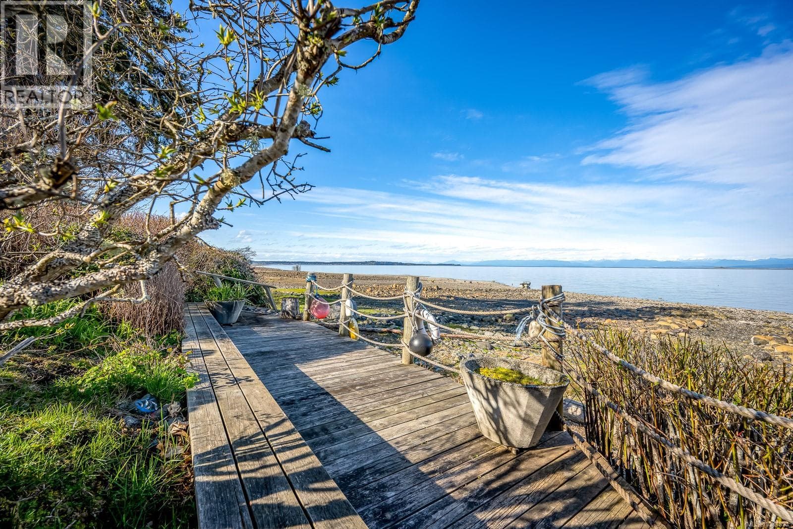 5018 Spence Rd, Vancouver Island — photo 2