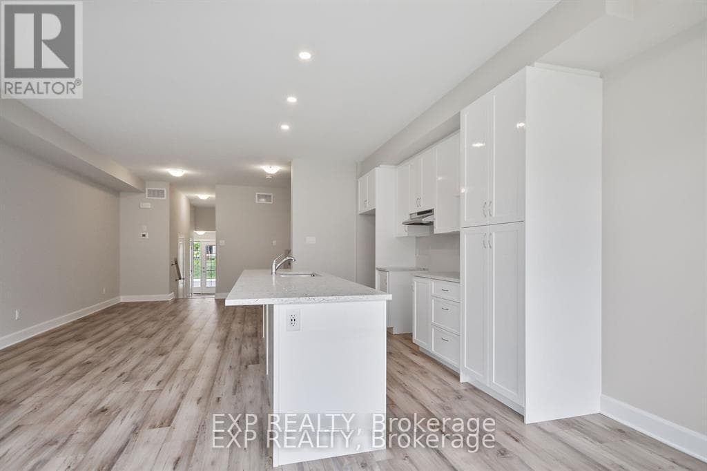18 REYNOLDS AVENUE, Ottawa — photo 3