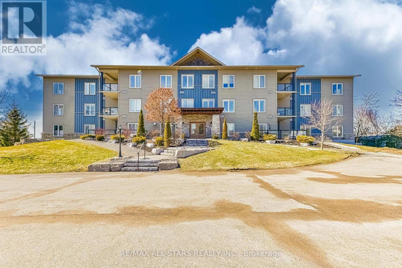 201 - 94 FRANCIS STREET W in Fenelon