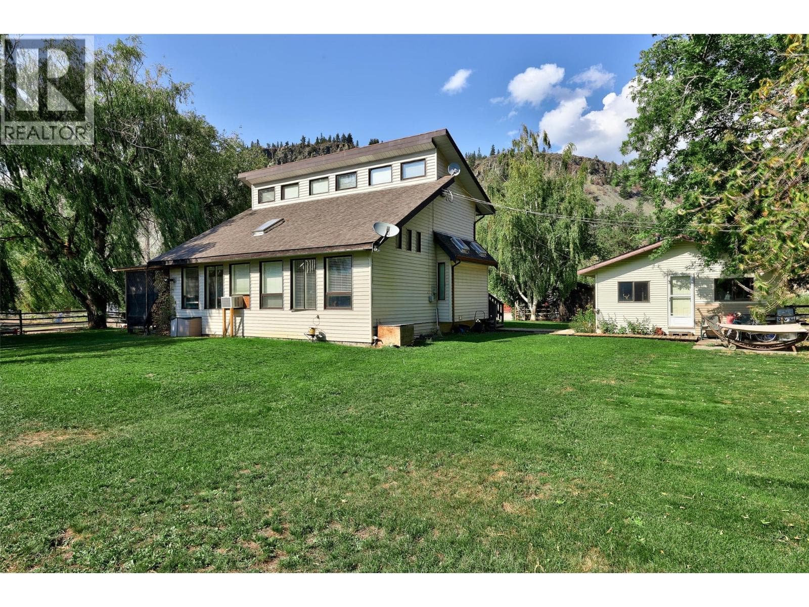 1815 Nicolls Road, Interior REALTORS® — photo 3