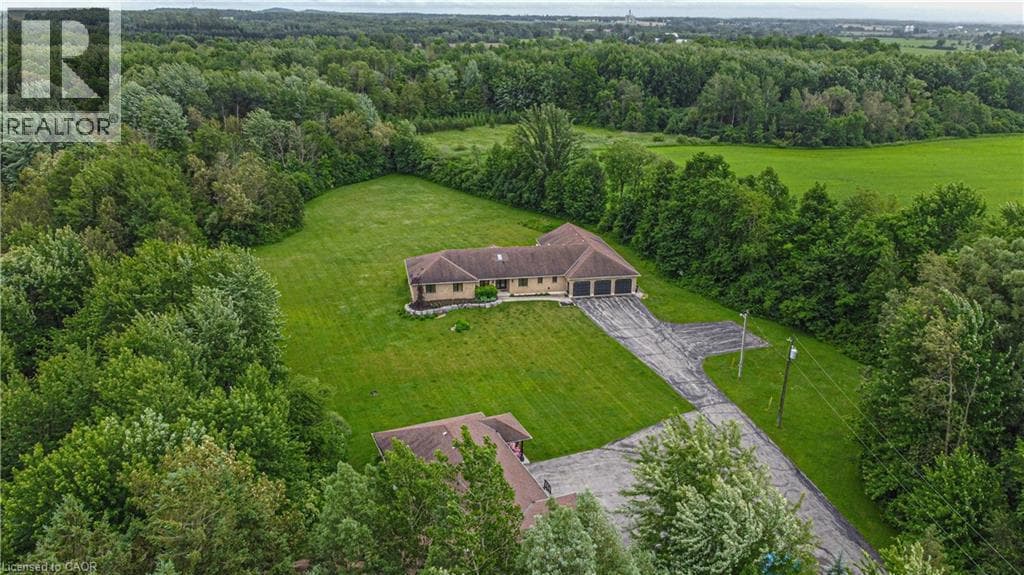1971 BERLETT'S ROAD in North Wilmot