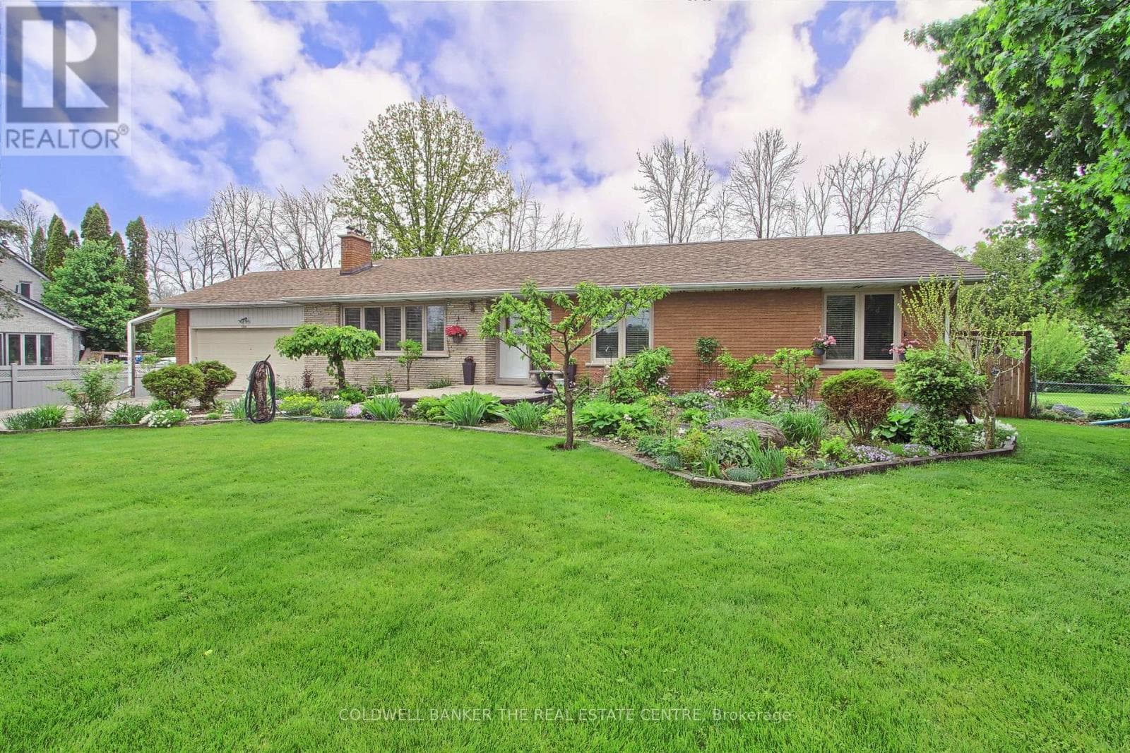 1324 SHORE ACRES (COUNTY RD 3) DRIVE, Toronto — photo 2