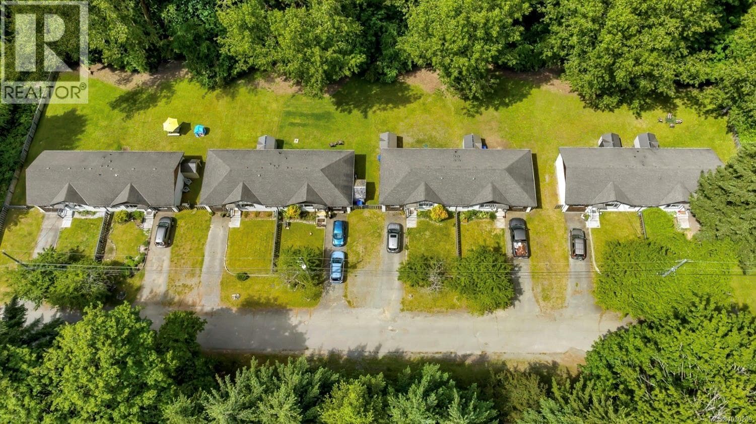 8033 Greendale Rd, Vancouver Island — photo 3