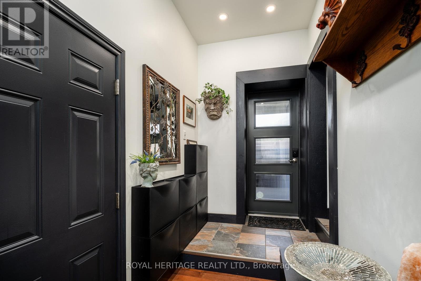 269 FRONT STREET, Central Lakes — photo 2