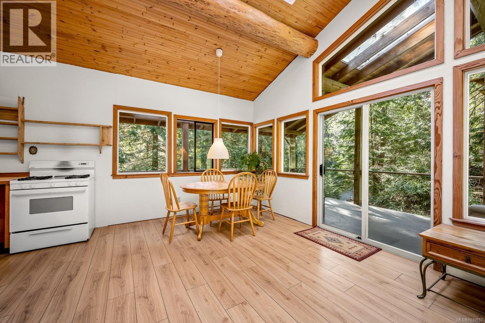 421 WHALETOWN ROAD, Vancouver Island — photo 3