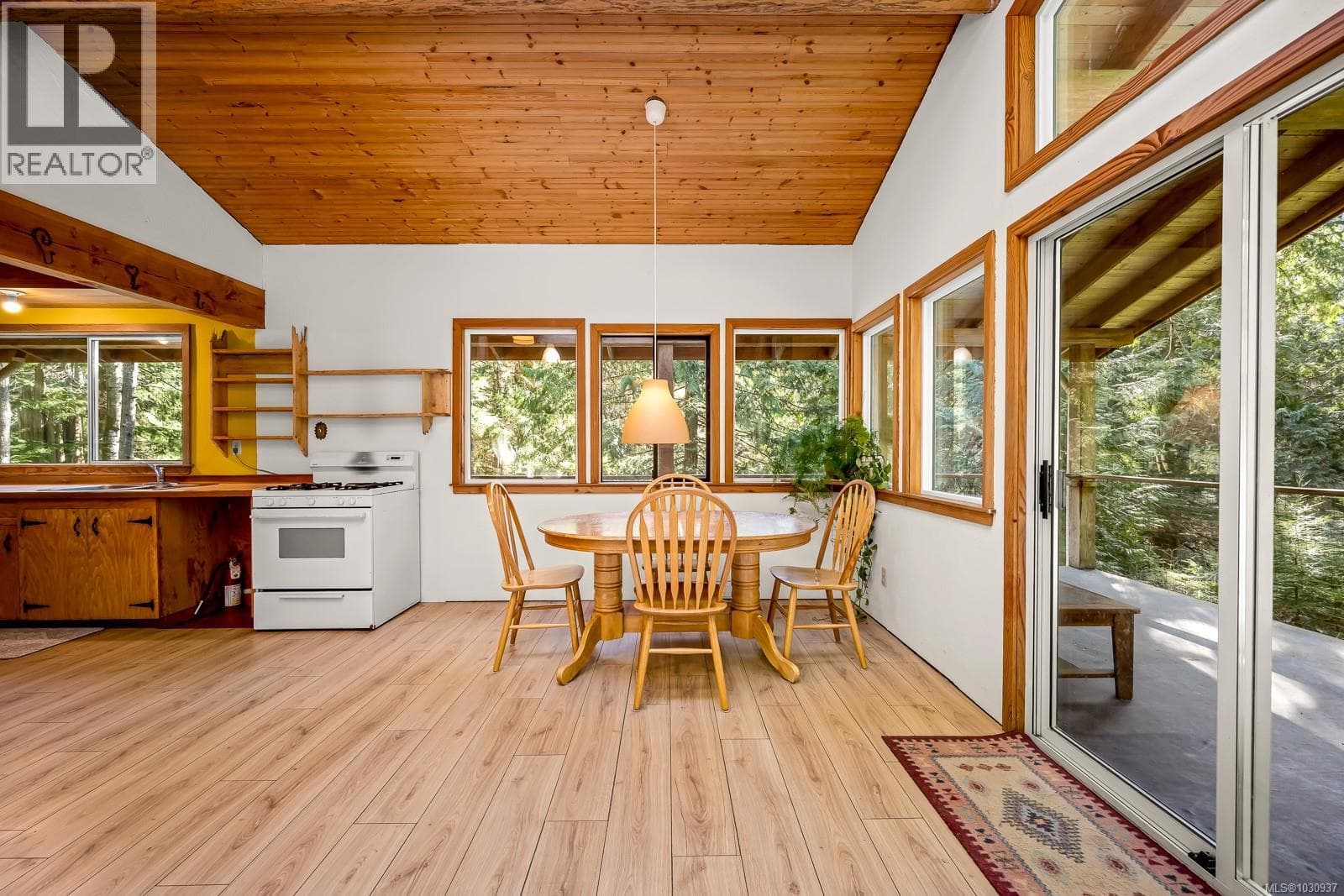 421 WHALETOWN ROAD, Vancouver Island — photo 4