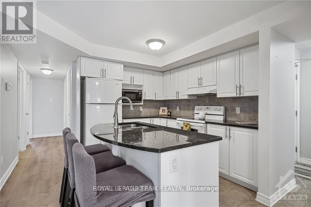2 - 46 BARNSTONE DRIVE, Ottawa — photo 4