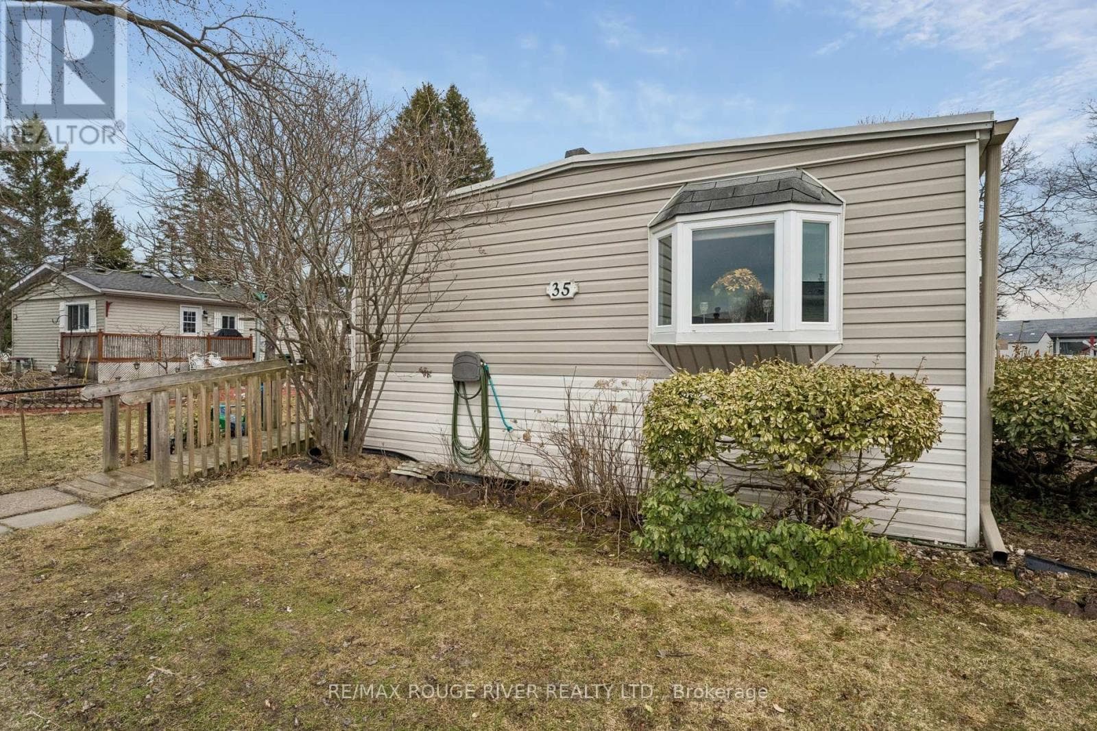 35 HAWTHORNE DRIVE, Central Lakes