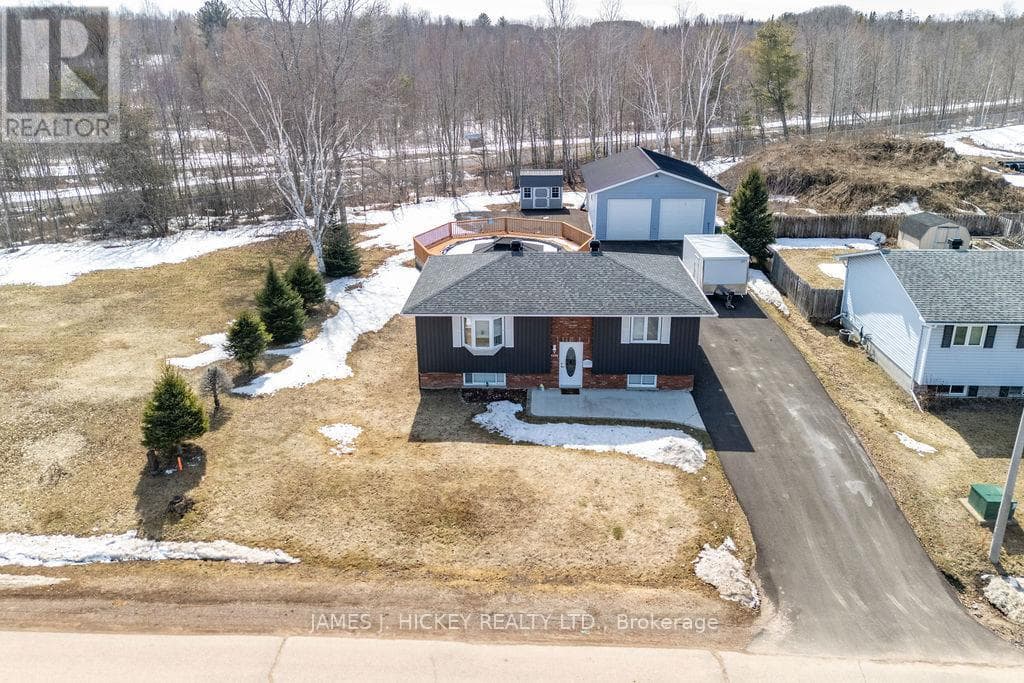 1108 BOUNDARY ROAD, Renfrew County — photo 2
