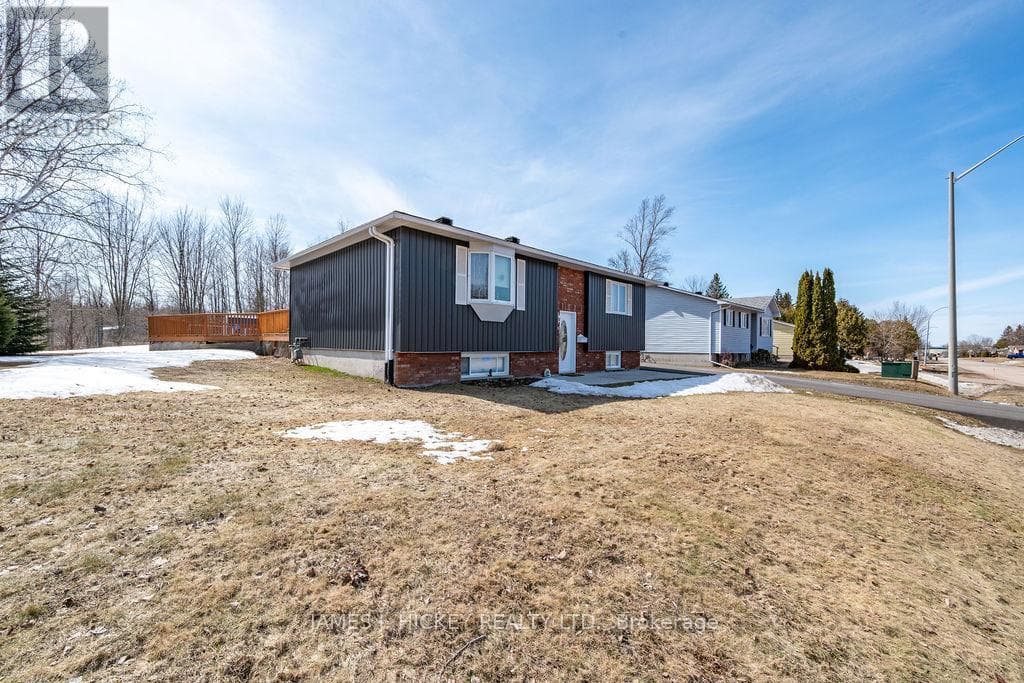 1108 BOUNDARY ROAD, Renfrew County — photo 3