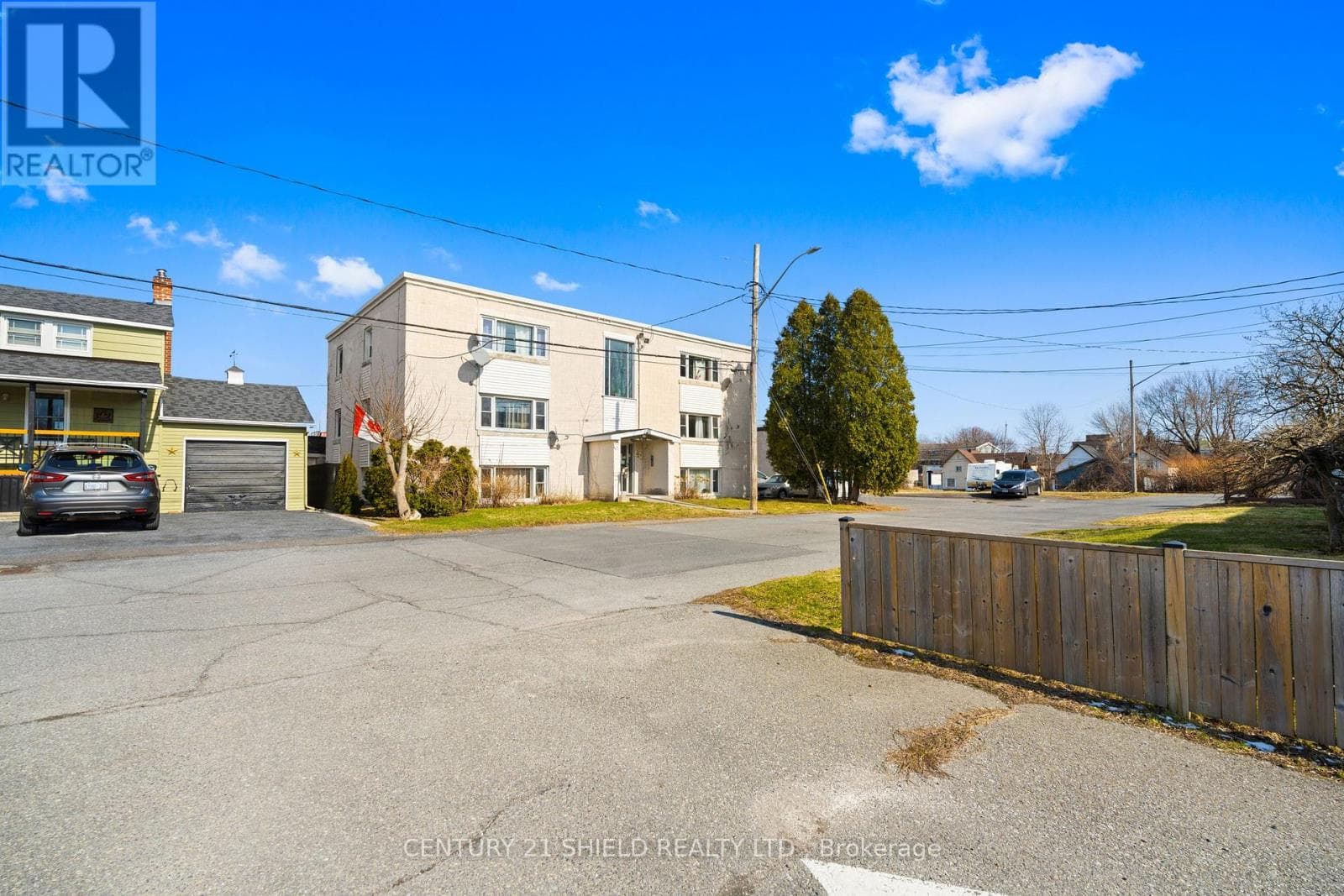 619 RIDLEY AVENUE, Cornwall — photo 2