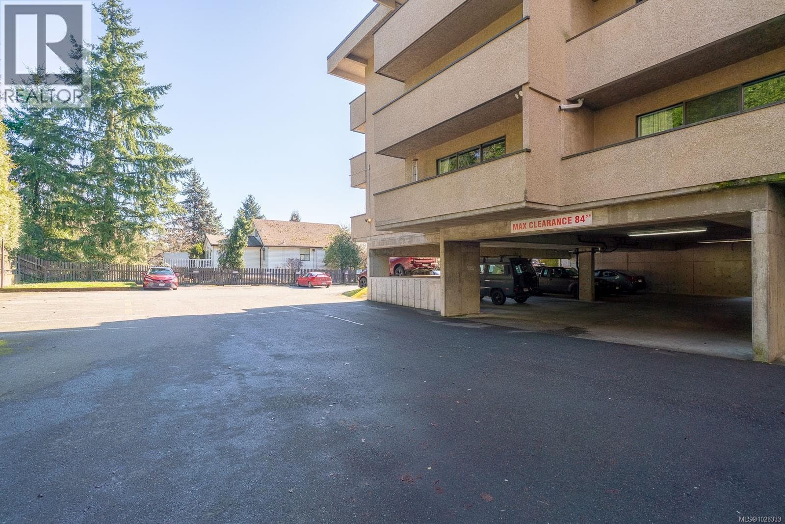 416 550 Bradley St, Vancouver Island — photo 4