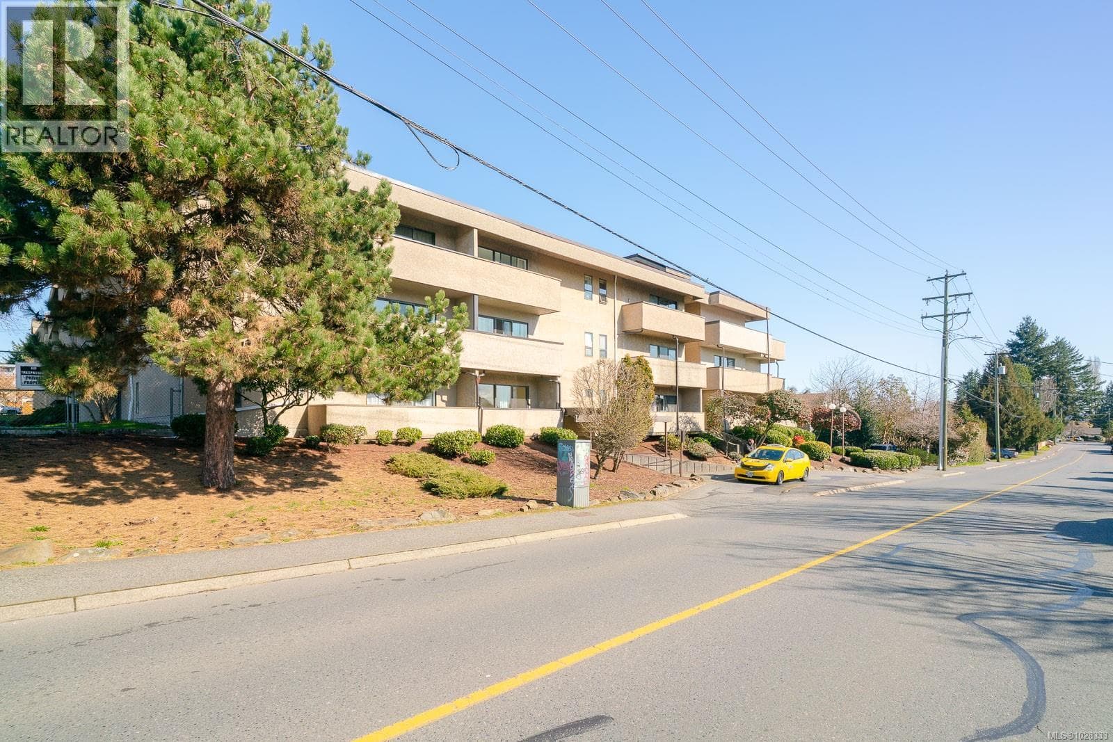 416 550 Bradley St, Vancouver Island — photo 2