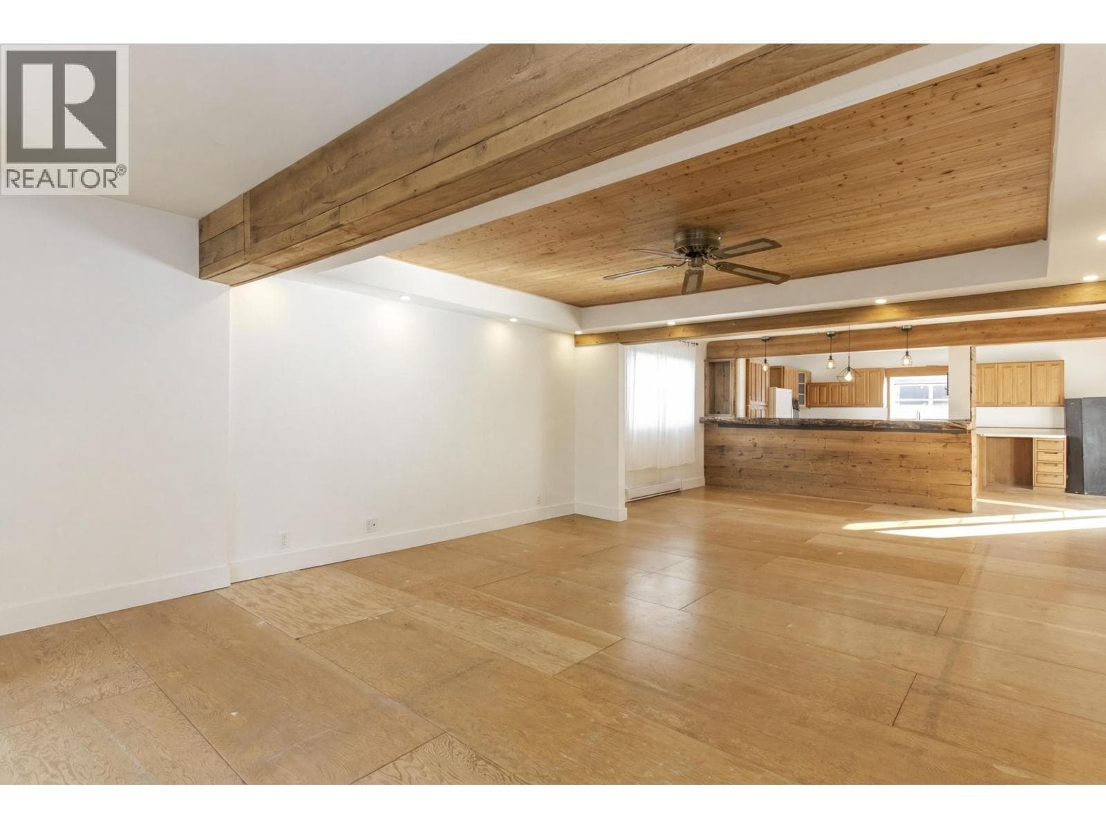 37970 FIFTH AVENUE, Greater Vancouver — photo 3