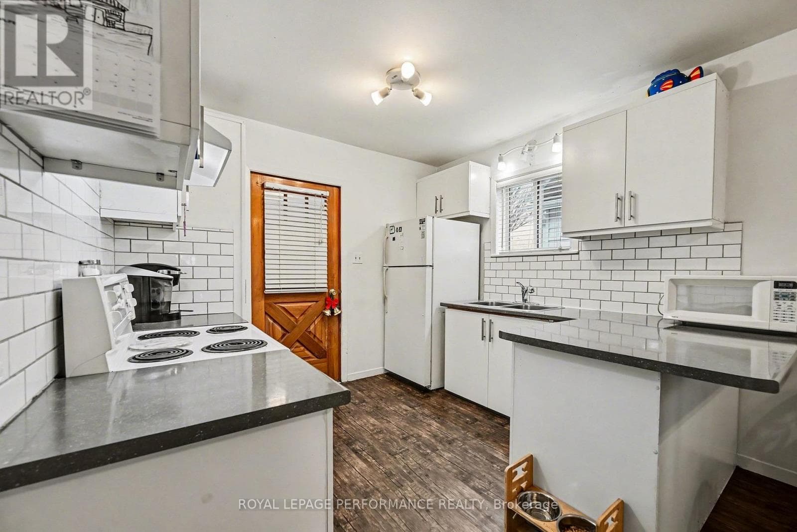 414 GILLESPIE AVENUE, Cornwall — photo 4