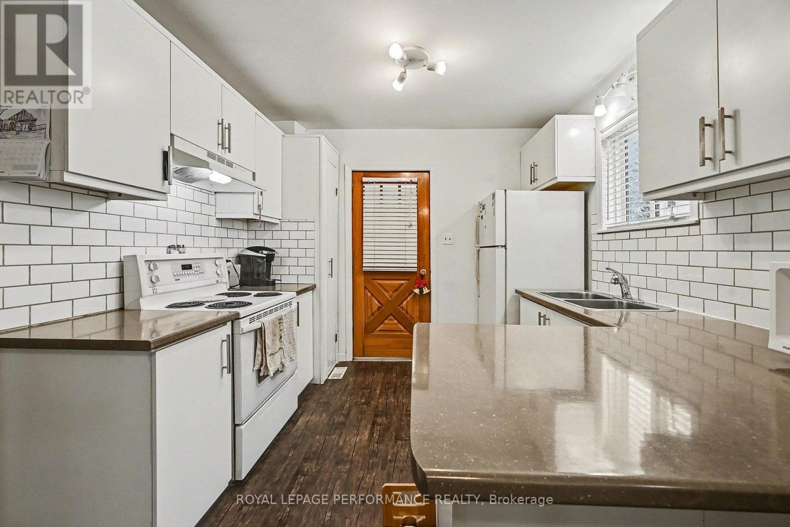 414 GILLESPIE AVENUE, Cornwall — photo 5