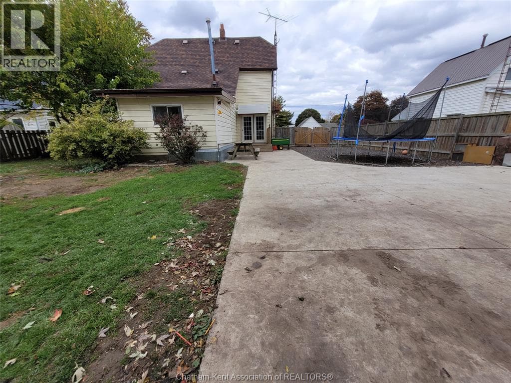 13 JOHN PARK LINE, Chatham Kent — photo 4