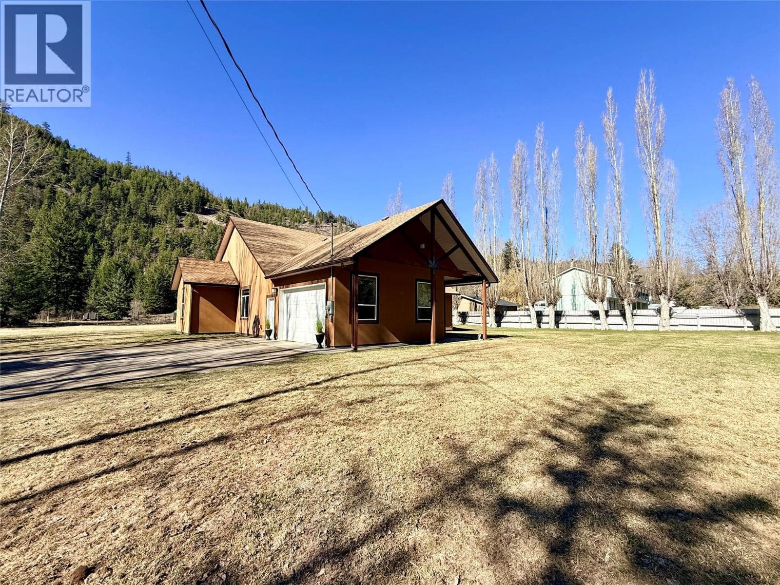 1084 Seven Mile Road, Interior REALTORS® — photo 5