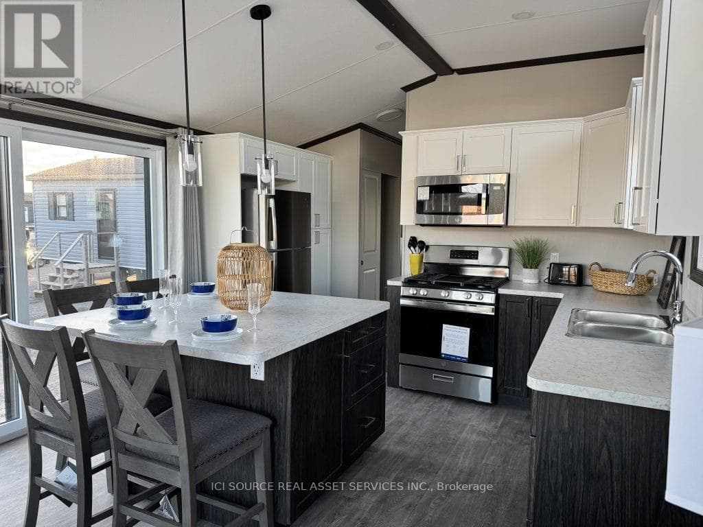 TRILM - 1047 BONNIE LAKE CAMP ROAD, Toronto — photo 3